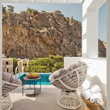 Enilion Luxury Suites Kyra Panagia エクステリア 写真