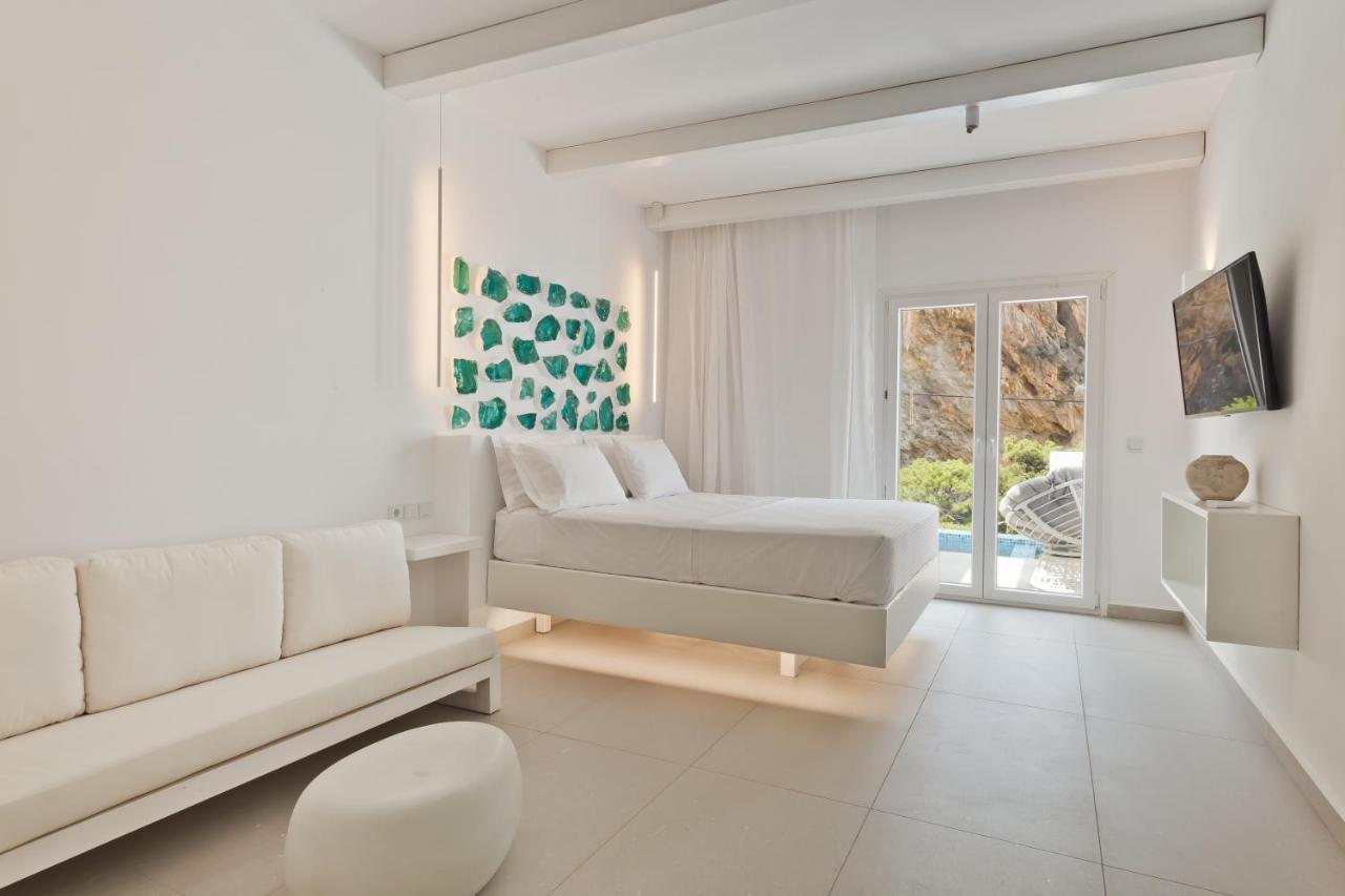 Enilion Luxury Suites Kyra Panagia エクステリア 写真