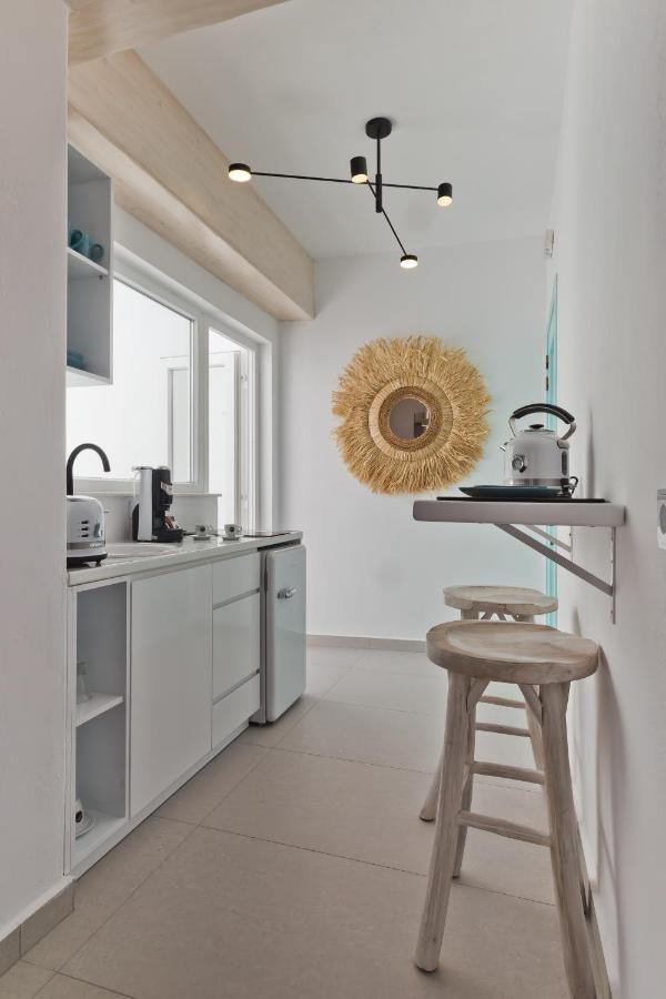 Enilion Luxury Suites Kyra Panagia エクステリア 写真