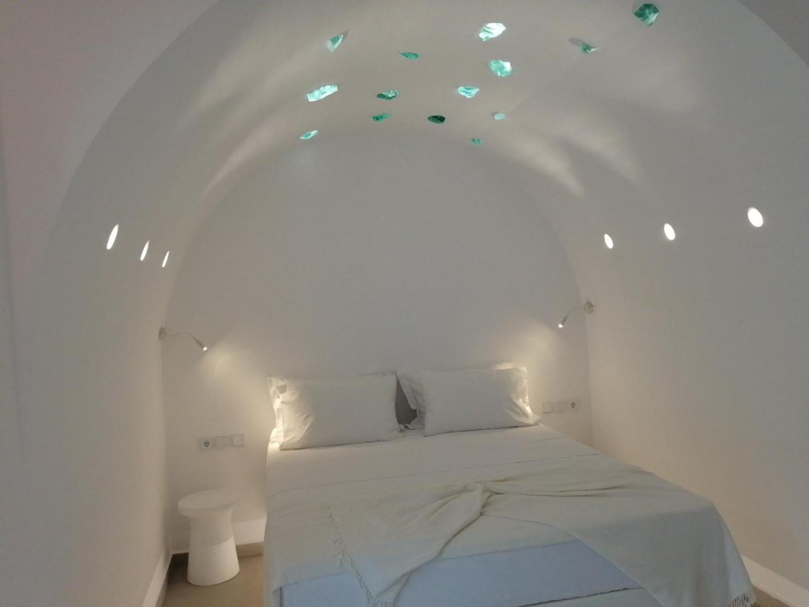 Enilion Luxury Suites Kyra Panagia エクステリア 写真
