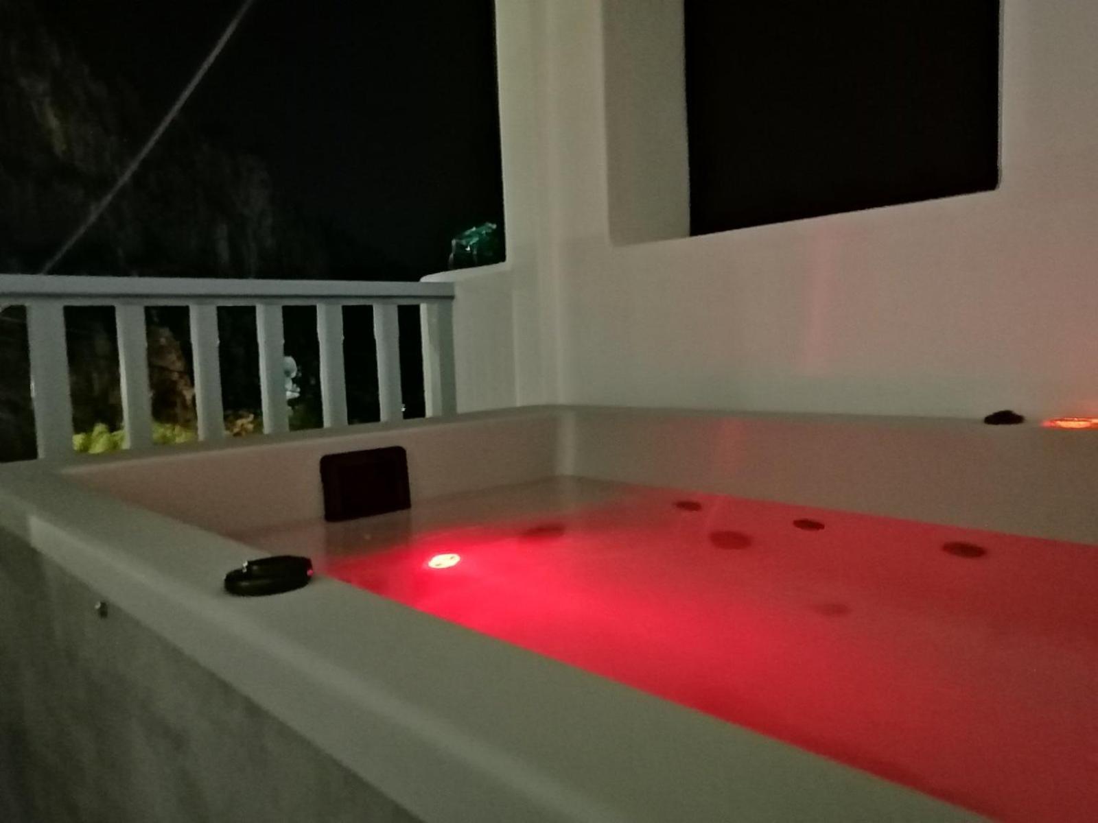 Enilion Luxury Suites Kyra Panagia エクステリア 写真