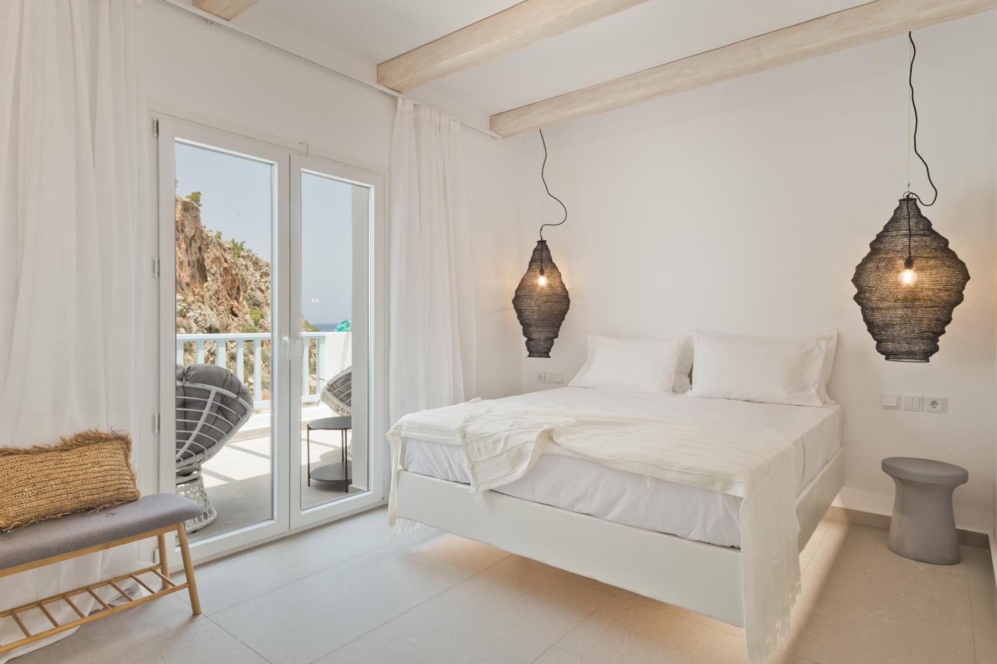 Enilion Luxury Suites Kyra Panagia エクステリア 写真