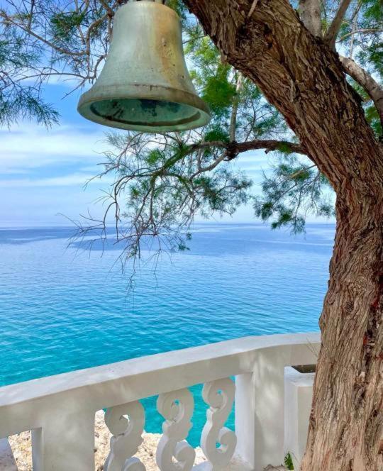 Enilion Luxury Suites Kyra Panagia エクステリア 写真